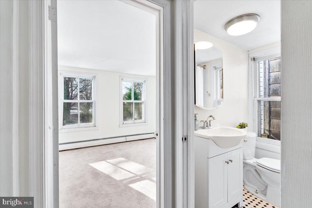 116 W FOURTH STREET