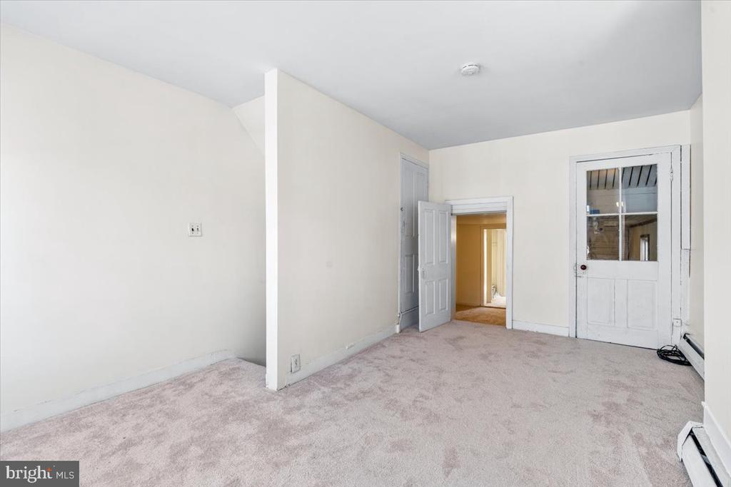 116 W FOURTH STREET