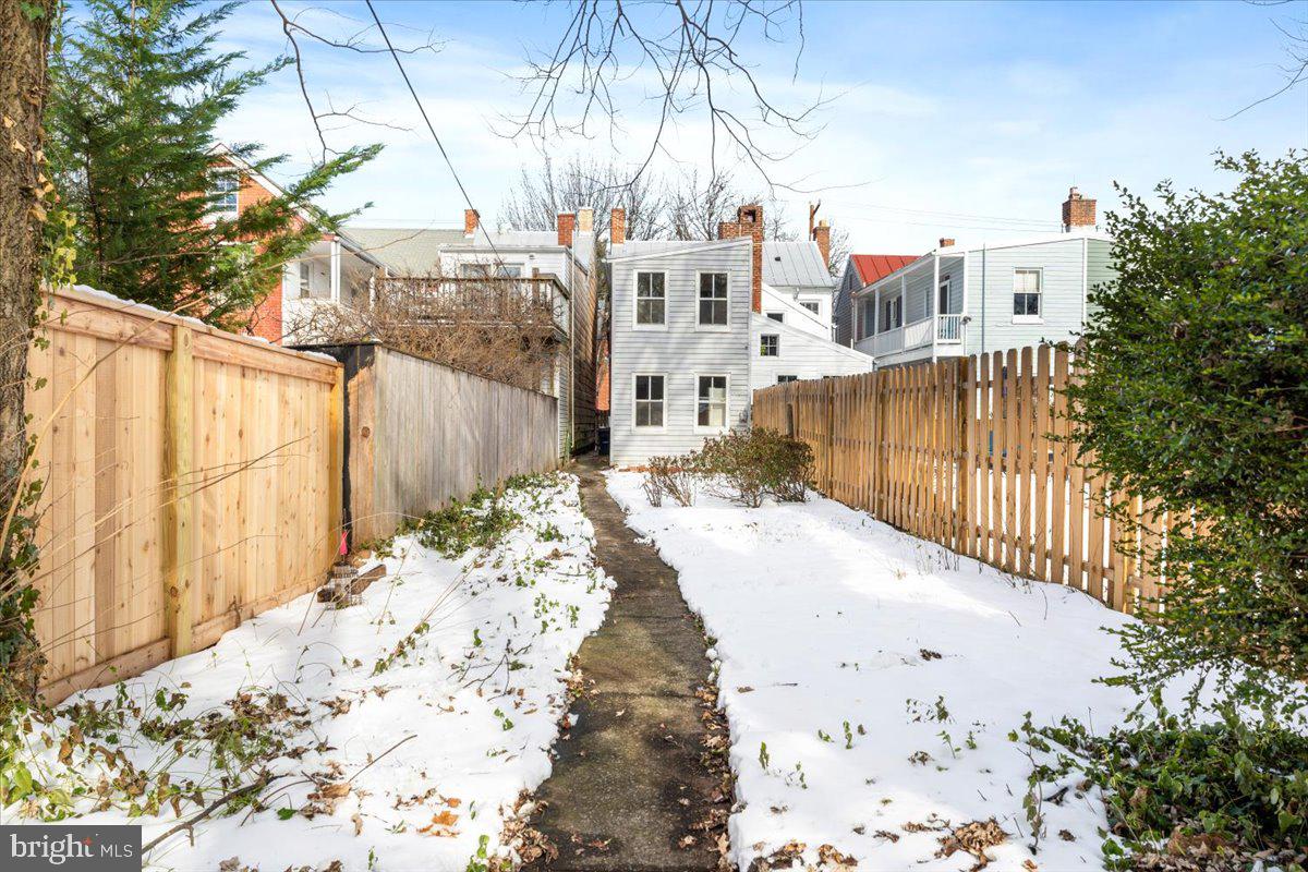 116 W FOURTH STREET