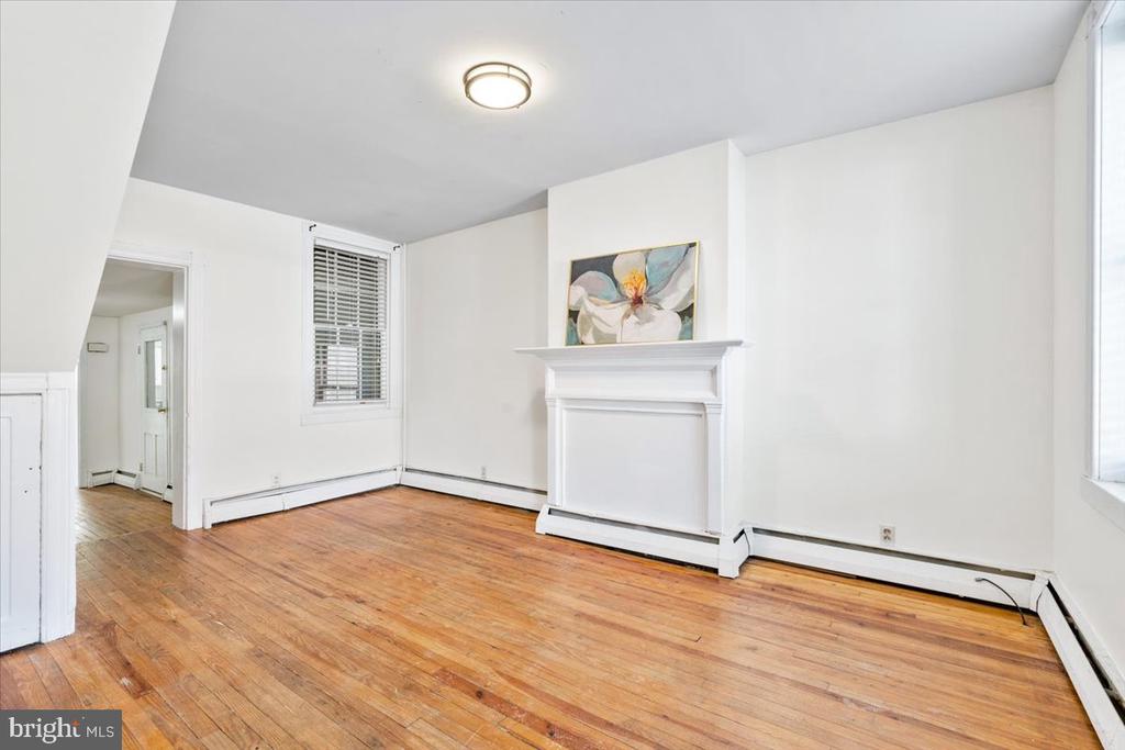 116 W FOURTH STREET