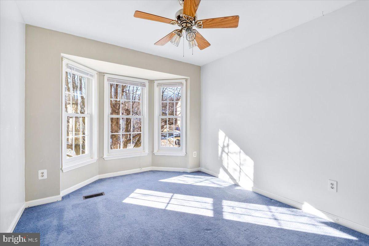 214 MOSER CIRCLE