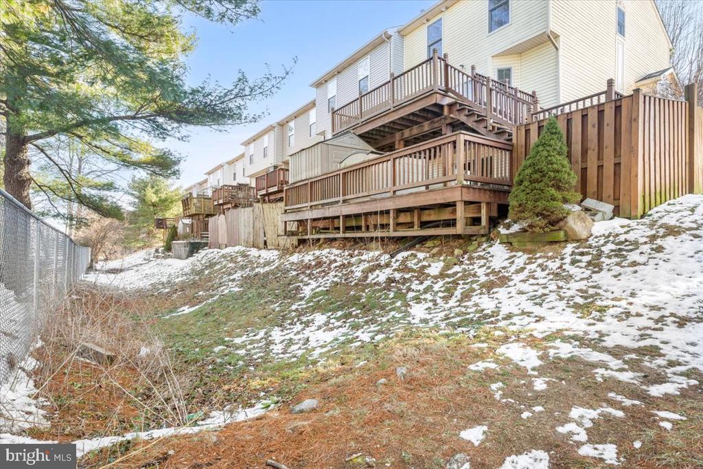 214 MOSER CIRCLE