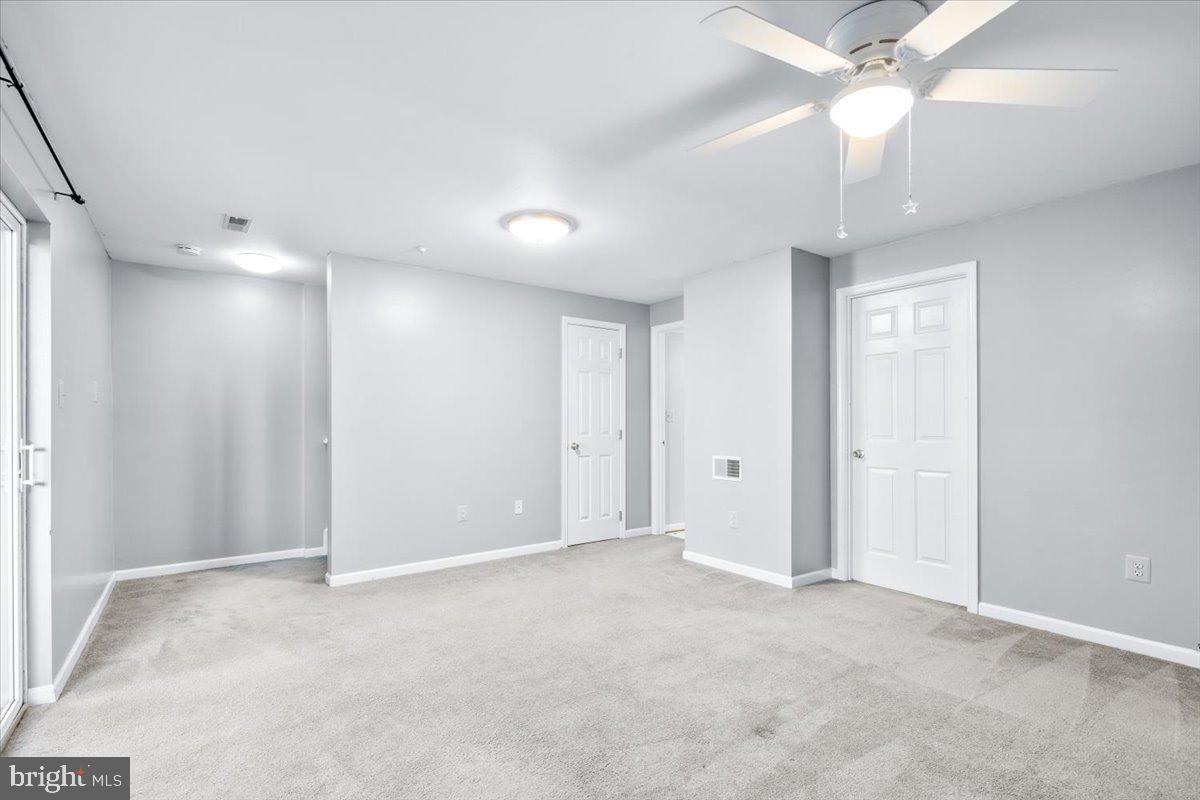 214 MOSER CIRCLE