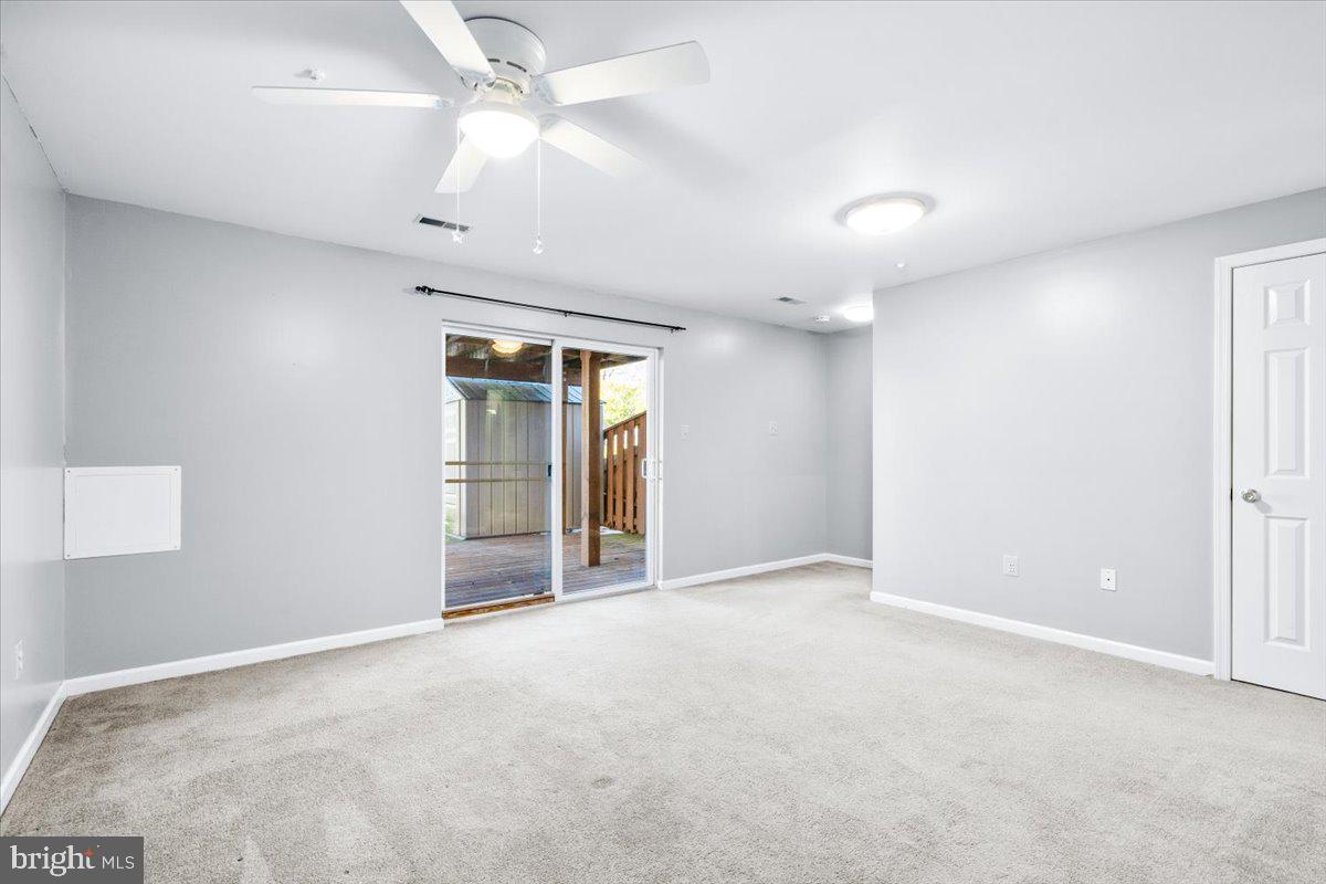 214 MOSER CIRCLE