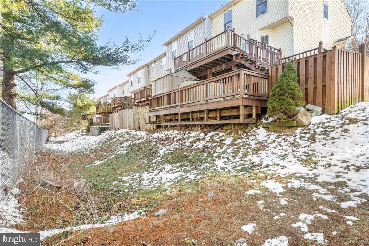 214 MOSER CIRCLE