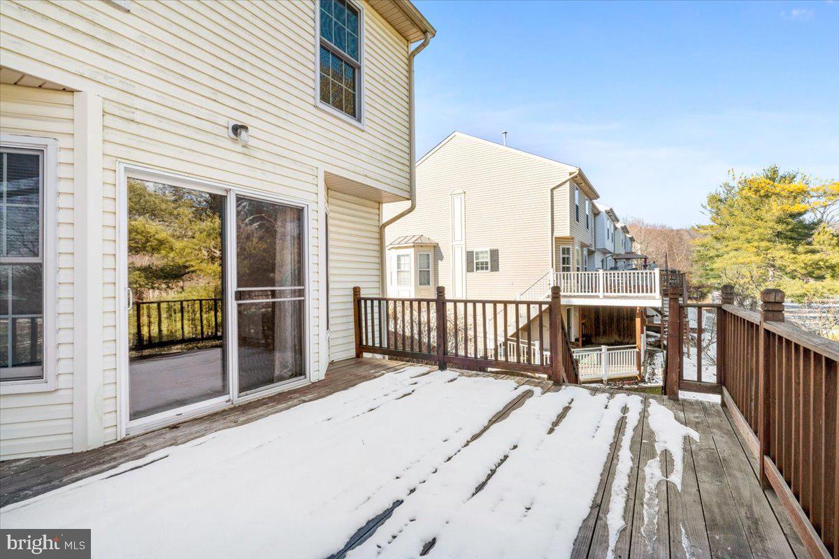214 MOSER CIRCLE