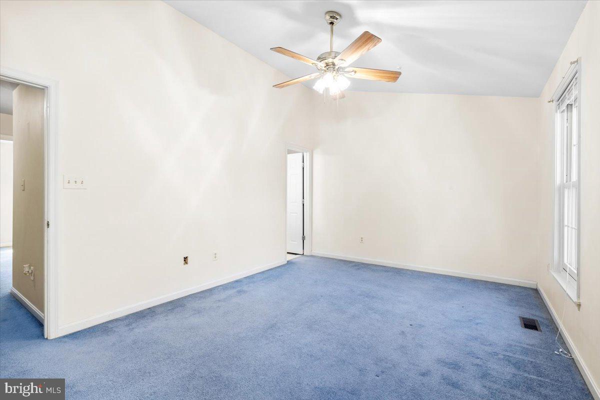 214 MOSER CIRCLE