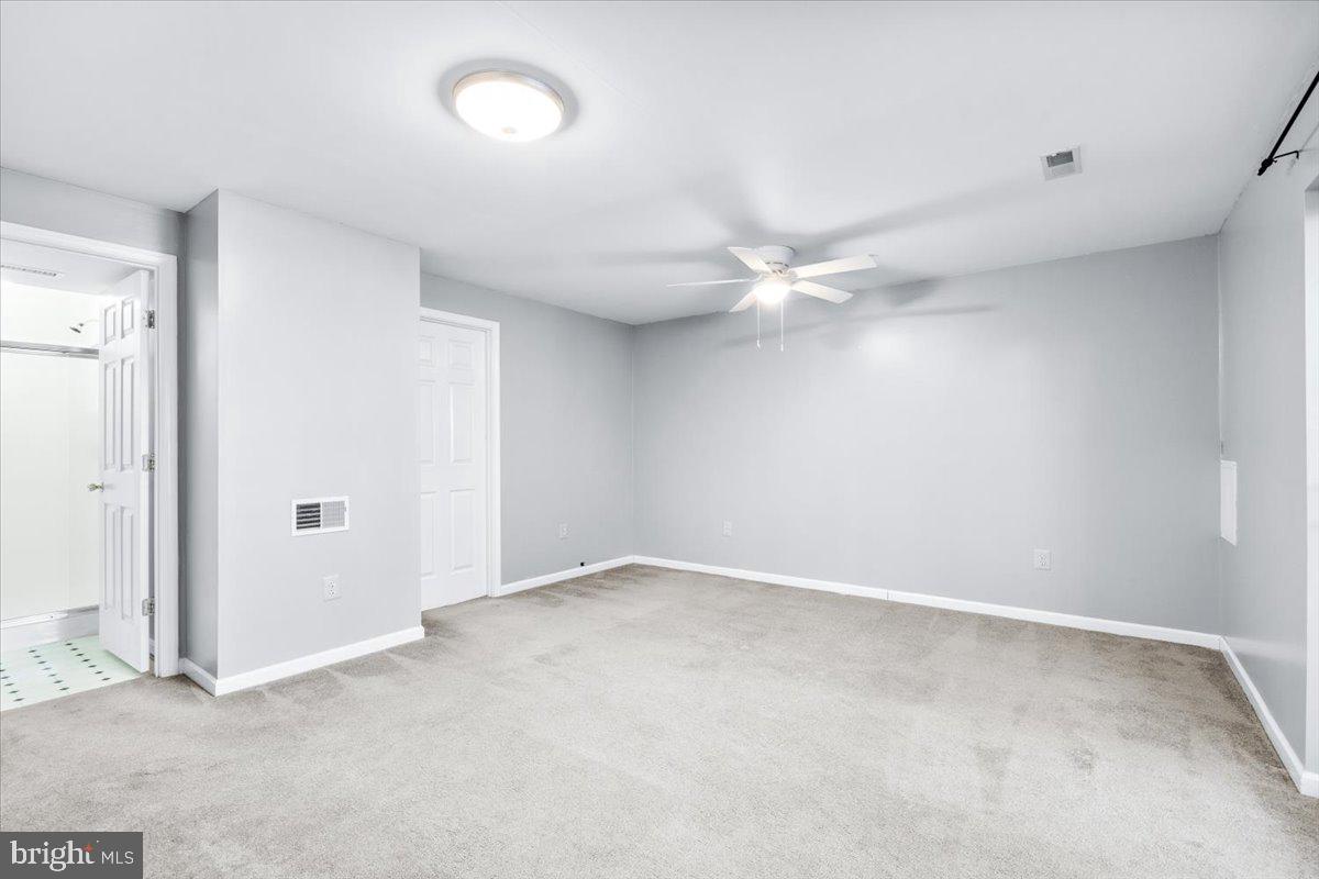 214 MOSER CIRCLE
