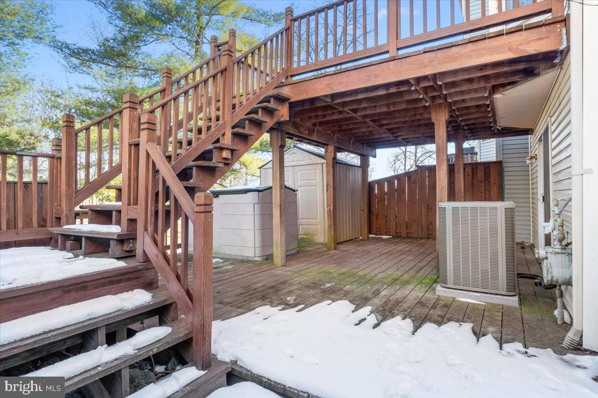 214 MOSER CIRCLE