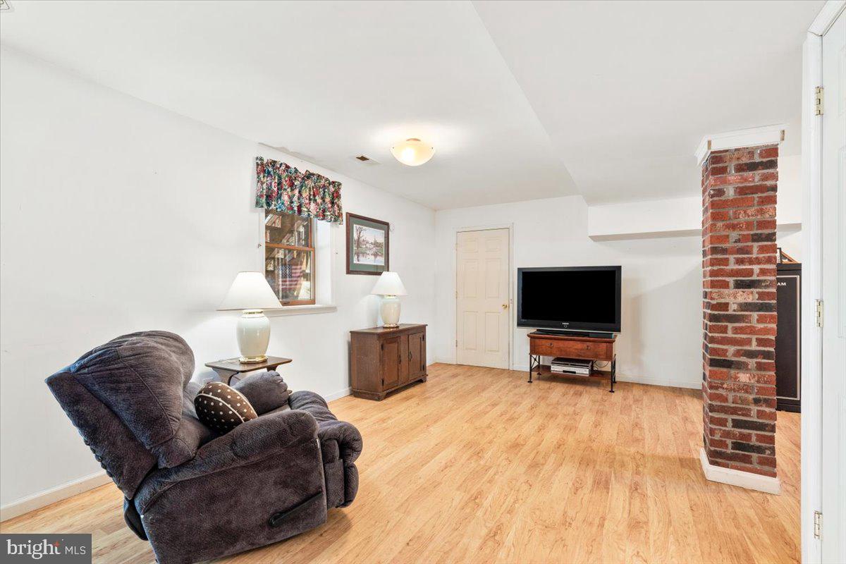 4503 PINE VALLEY COURT