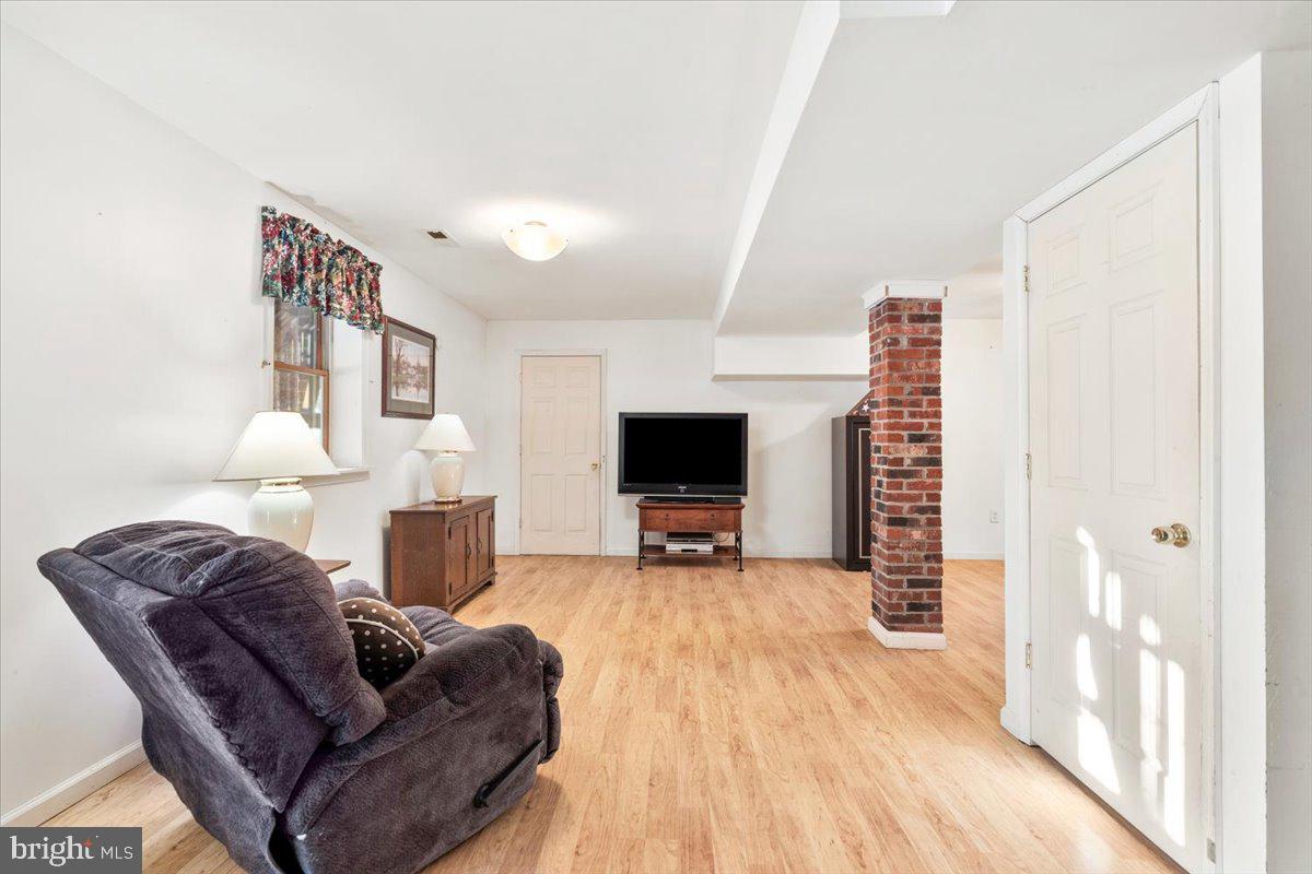 4503 PINE VALLEY COURT