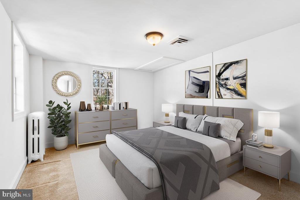 257 W PATRICK STREET