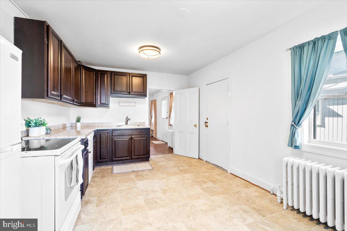 257 W PATRICK STREET
