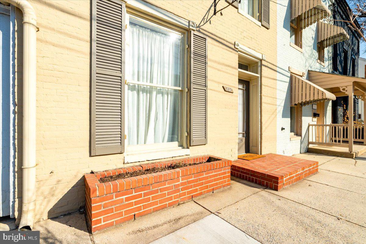 257 W PATRICK STREET