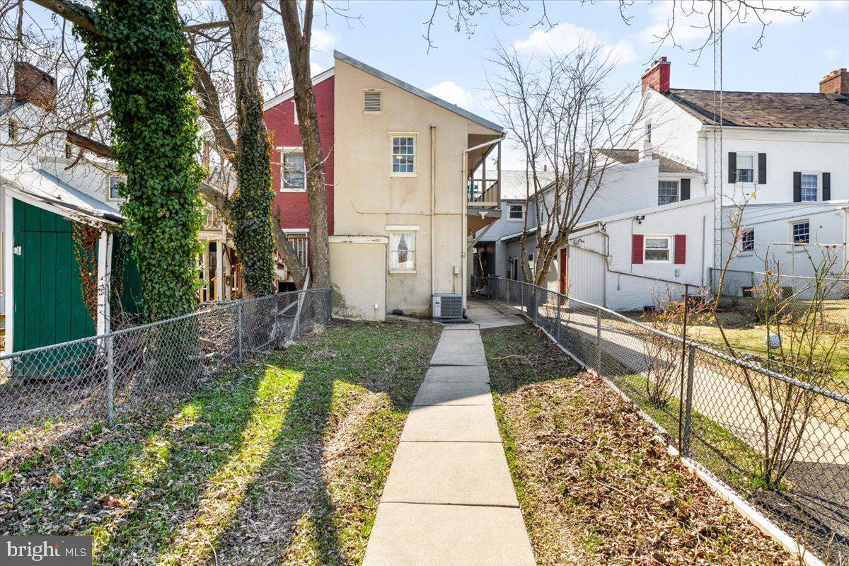 257 W PATRICK STREET