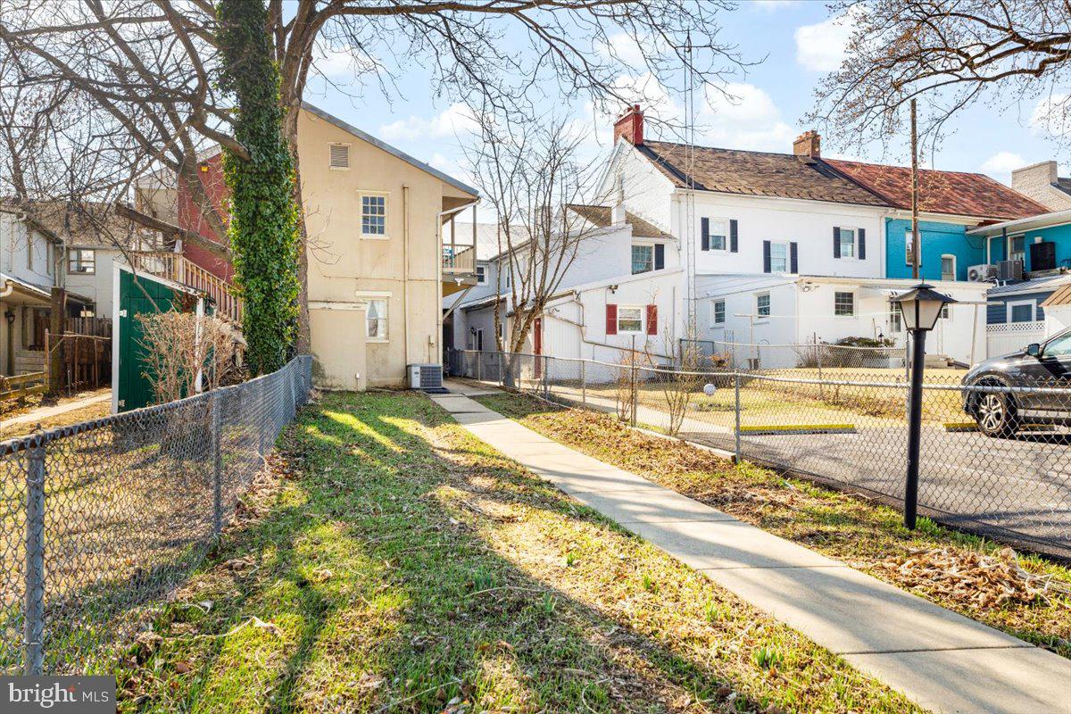 257 W PATRICK STREET
