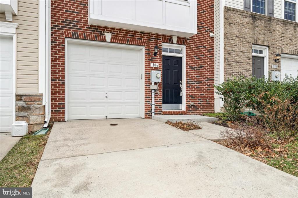 1106 FRONTLINE DRIVE