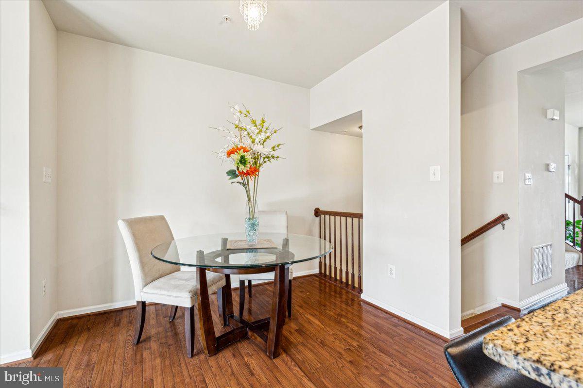 1106 FRONTLINE DRIVE