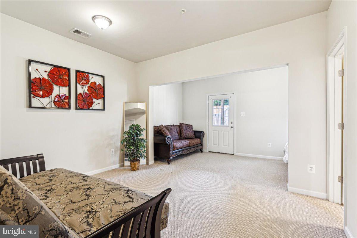 1106 FRONTLINE DRIVE
