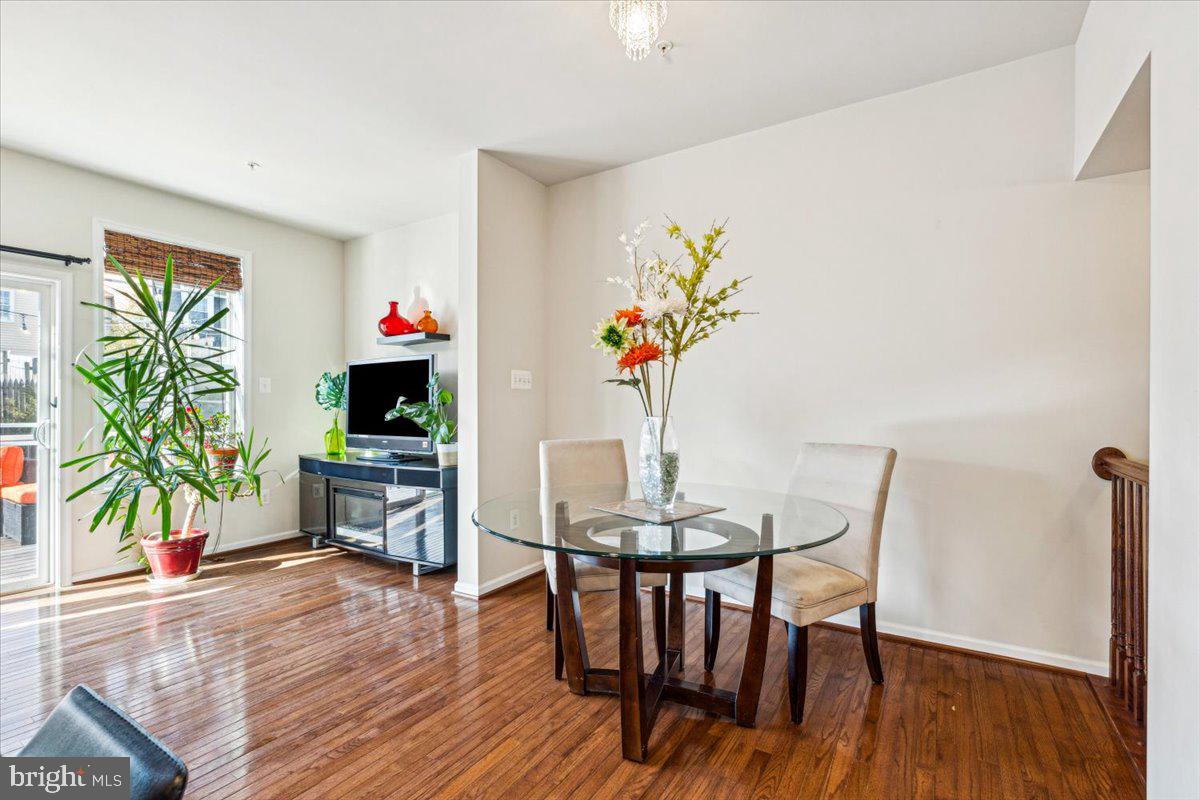 1106 FRONTLINE DRIVE
