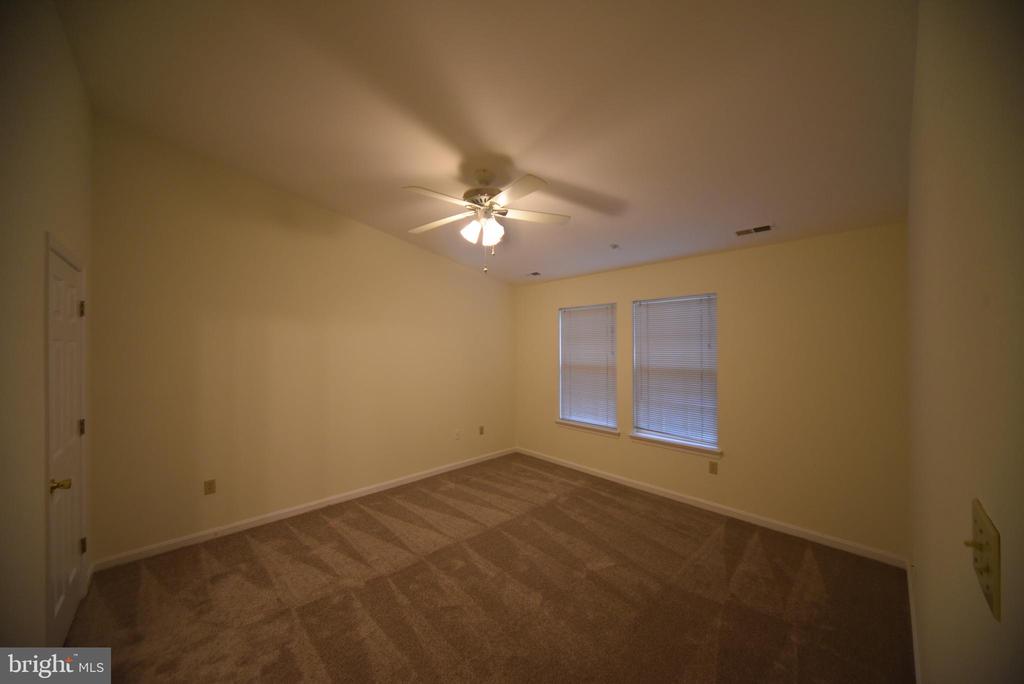 2402 DOMINION DRIVE 3B