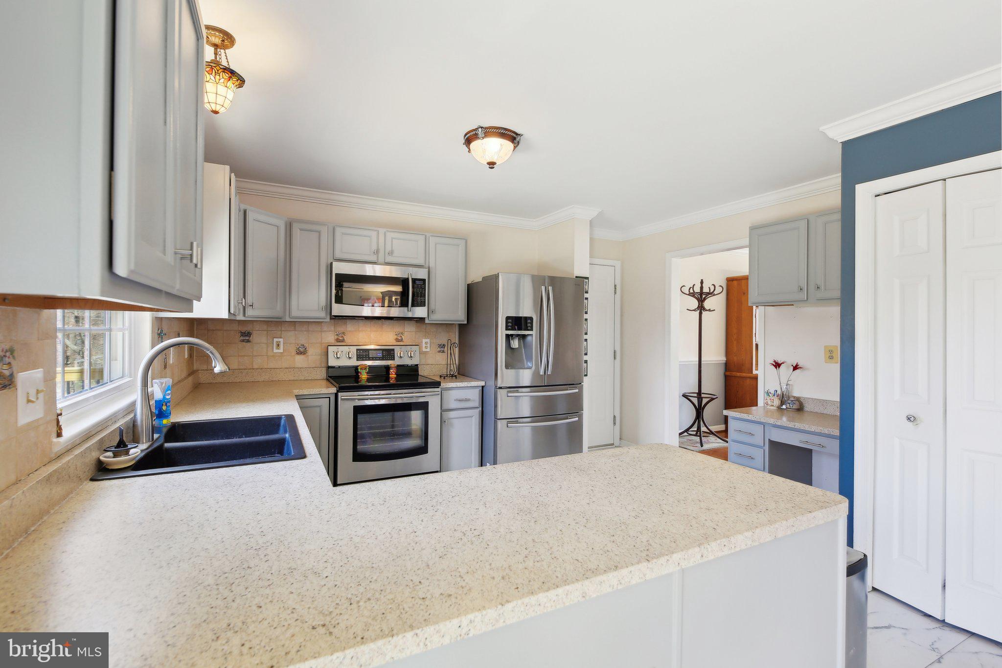 2 IVY HILL DRIVE