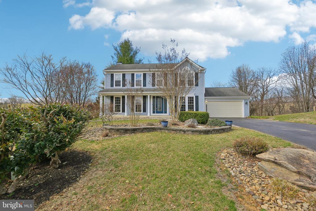 2 IVY HILL DRIVE