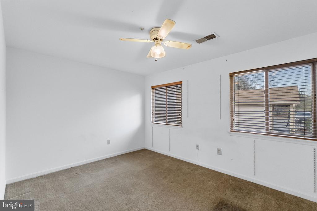 10253 REDTAIL COURT 201F