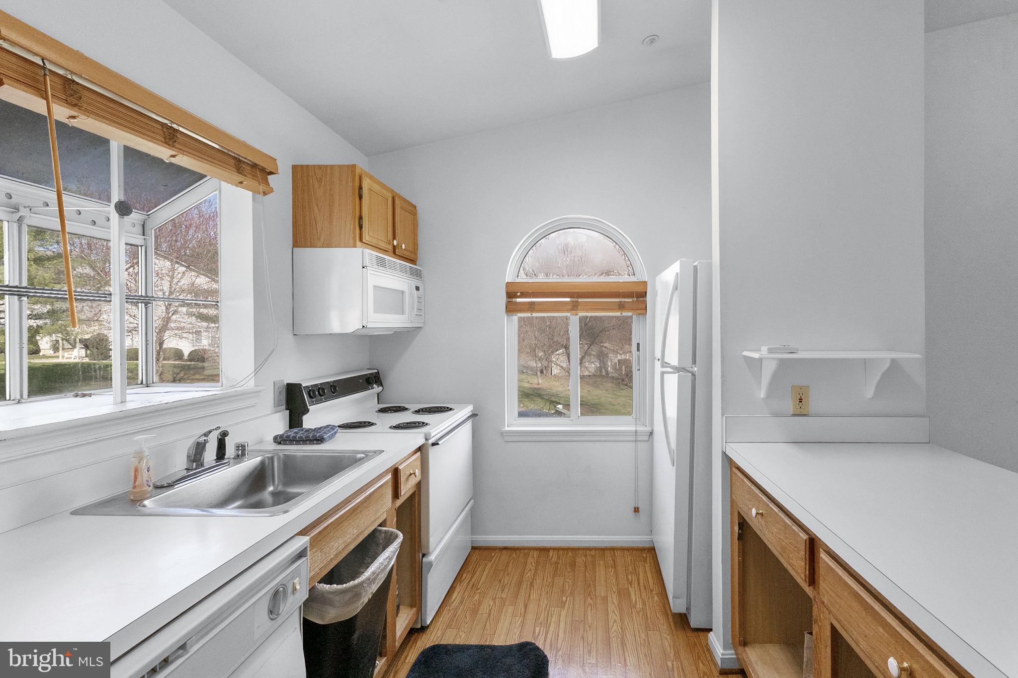 10253 REDTAIL COURT 201F