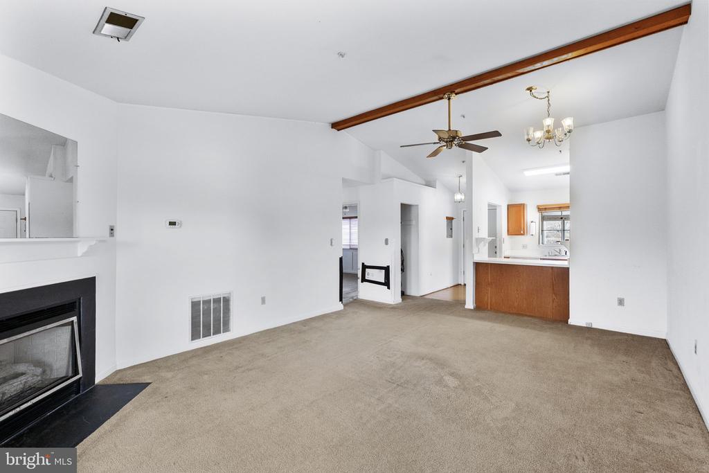 10253 REDTAIL COURT 201F