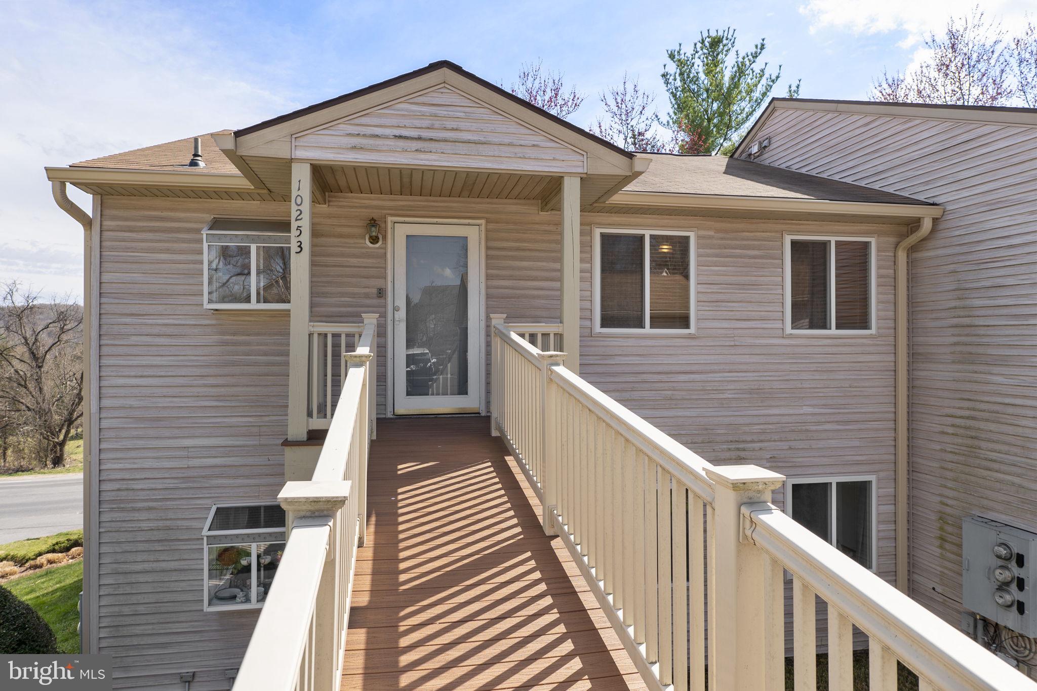 10253 REDTAIL COURT 201F