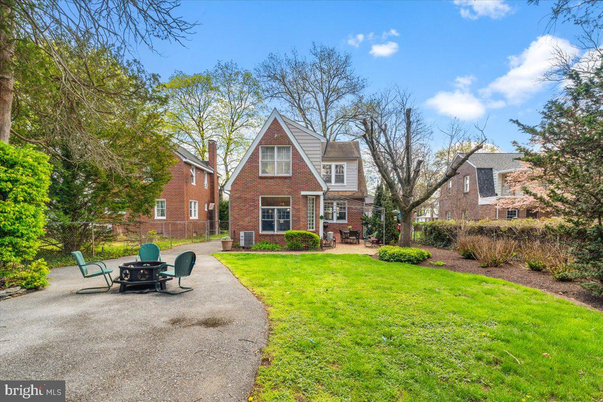 623 WILSON PLACE