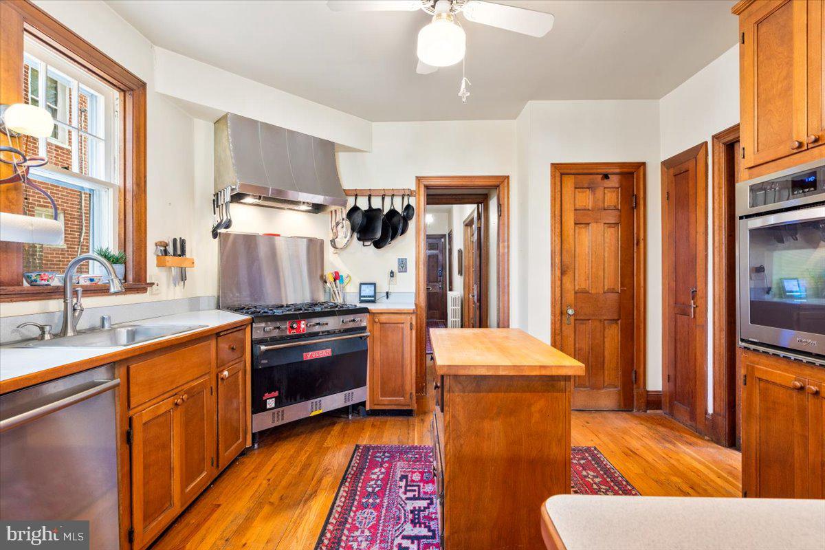 623 WILSON PLACE