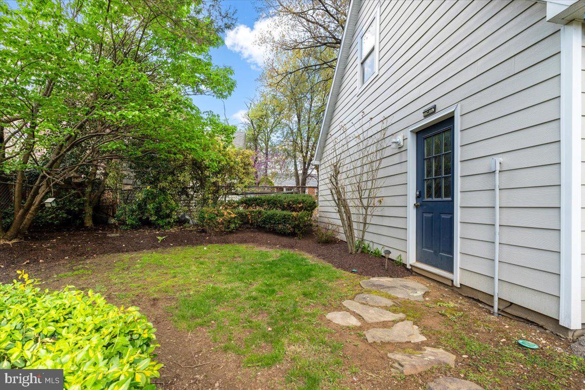 623 WILSON PLACE