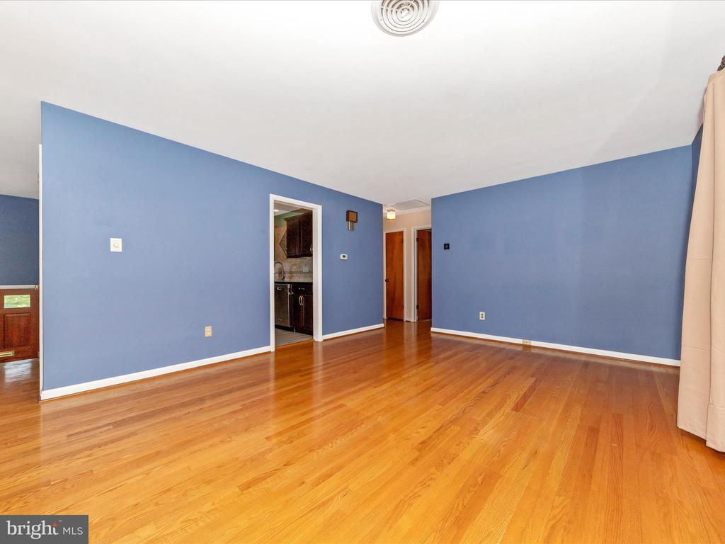 611 WYNGATE DRIVE