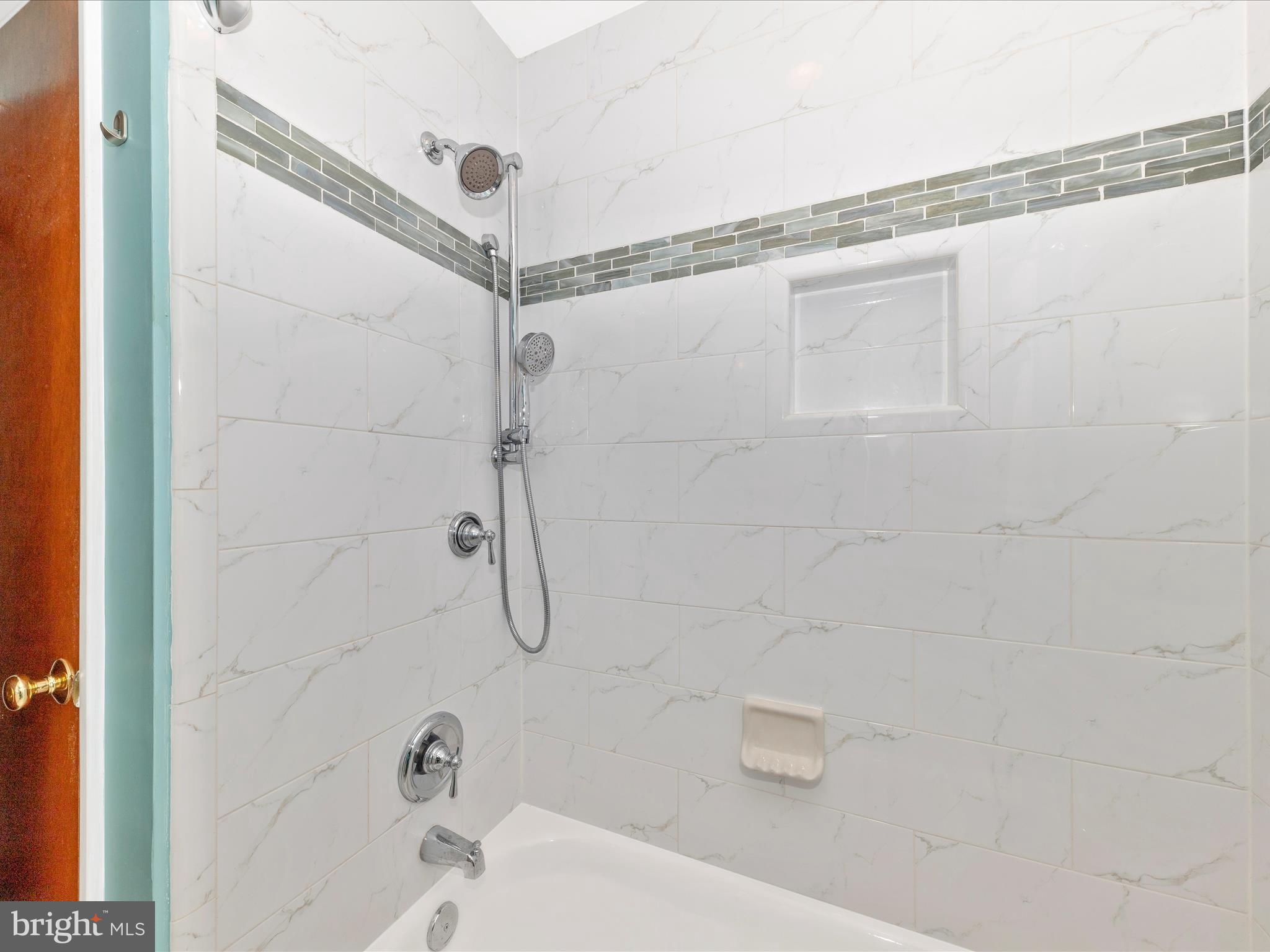 611 WYNGATE DRIVE