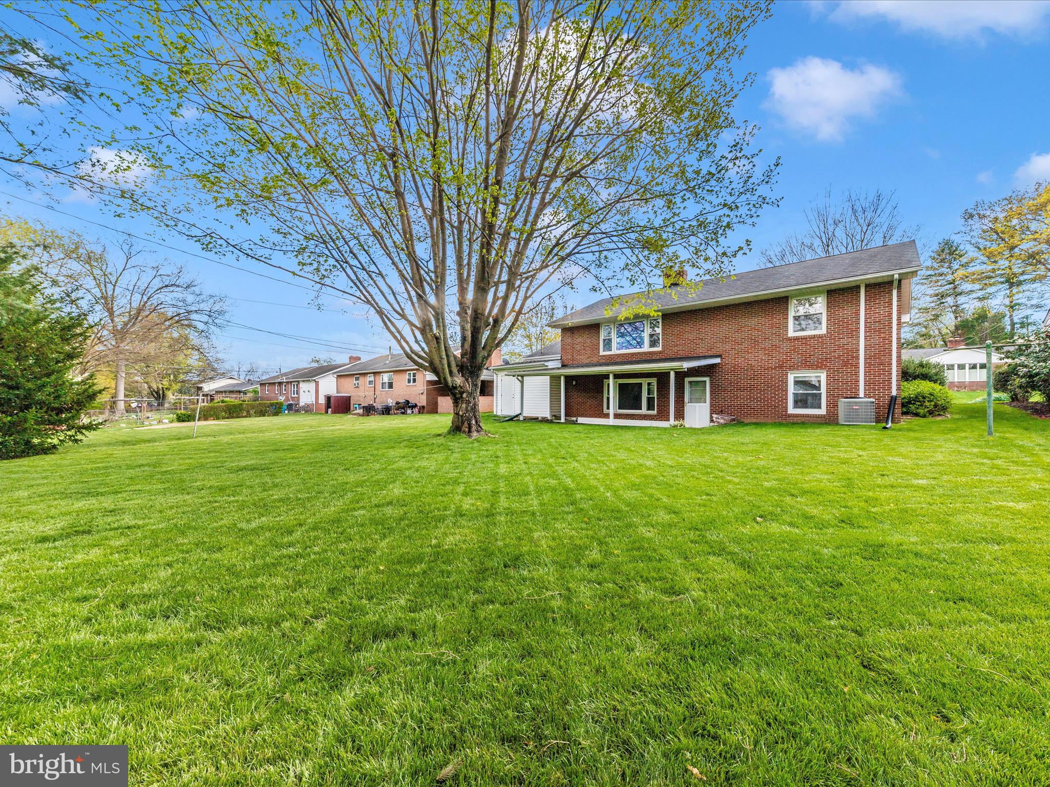 611 WYNGATE DRIVE