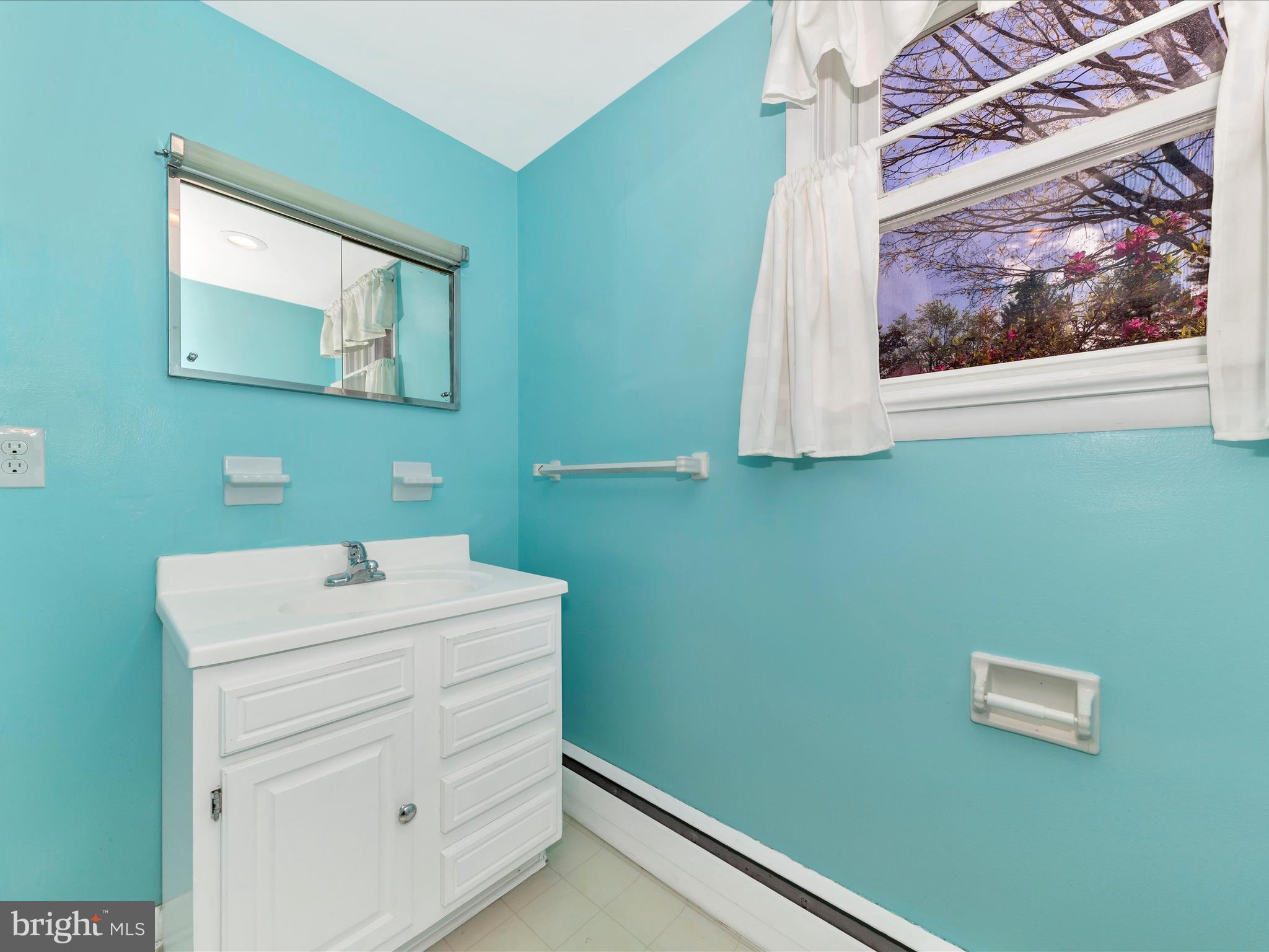 611 WYNGATE DRIVE