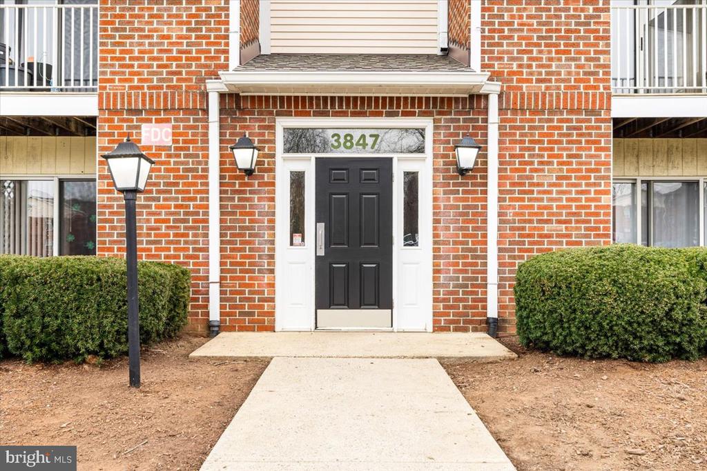 3847 SHADYWOOD DRIVE 1C