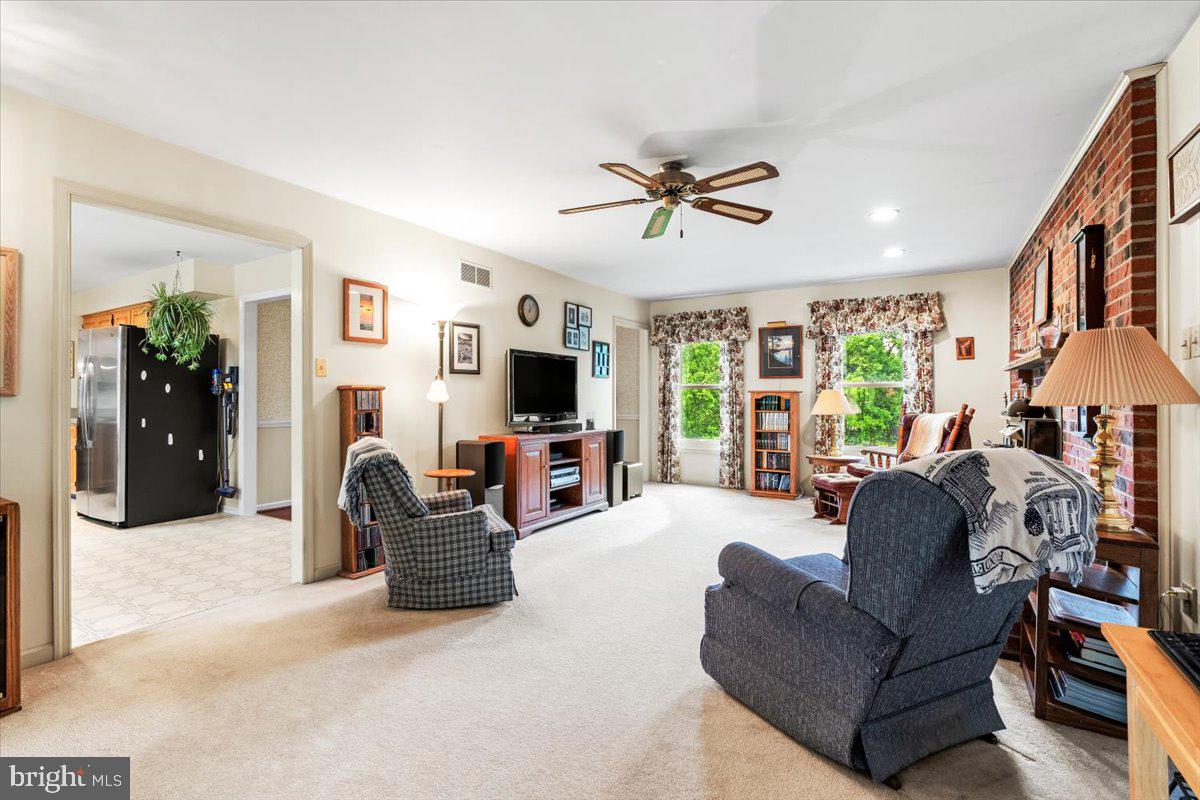 3615 WESTCHESTER COURT
