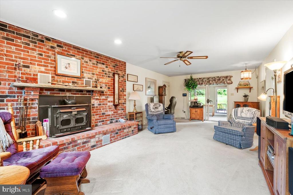 3615 WESTCHESTER COURT
