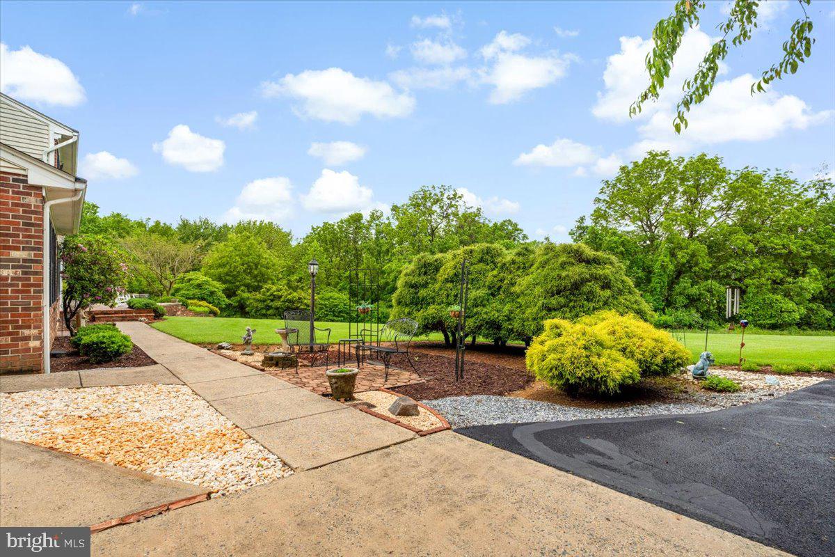 3615 WESTCHESTER COURT