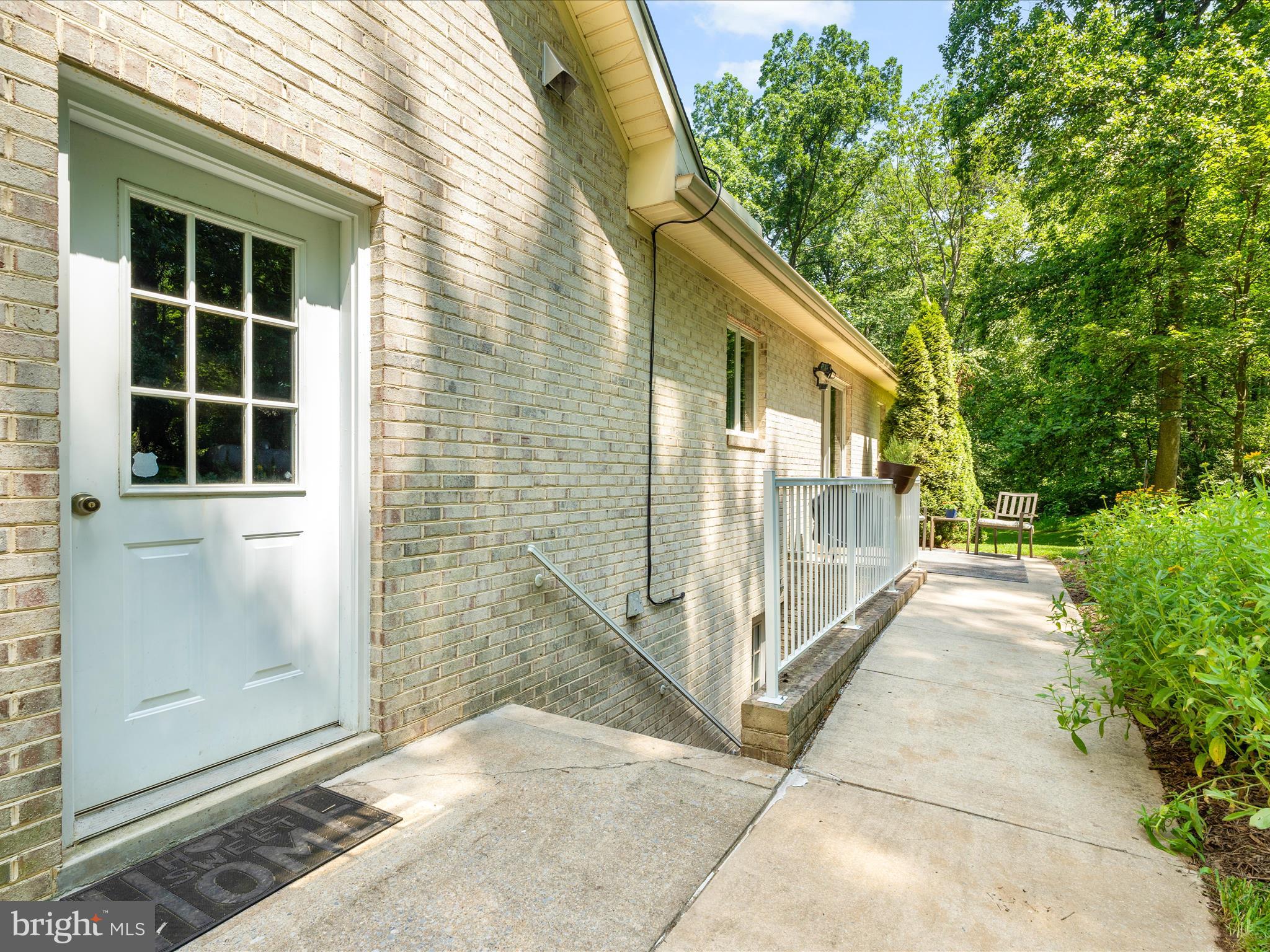 2323 MICHAEL ROAD