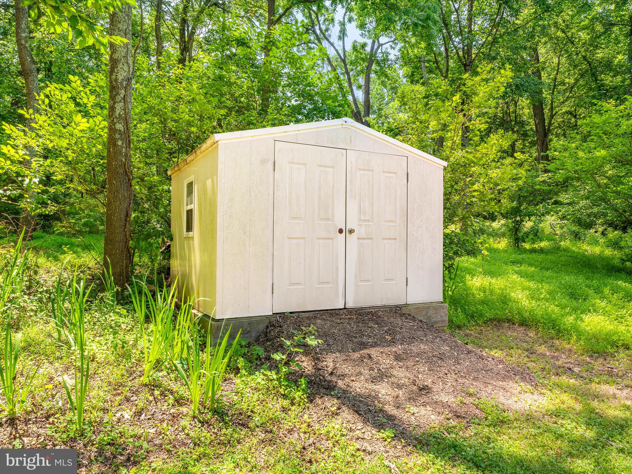 2323 MICHAEL ROAD