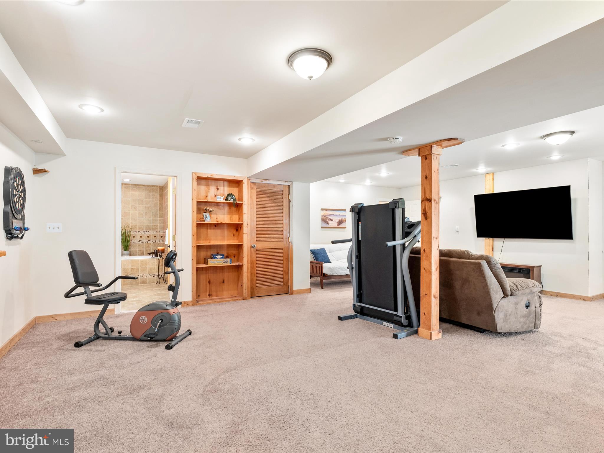 2323 MICHAEL ROAD