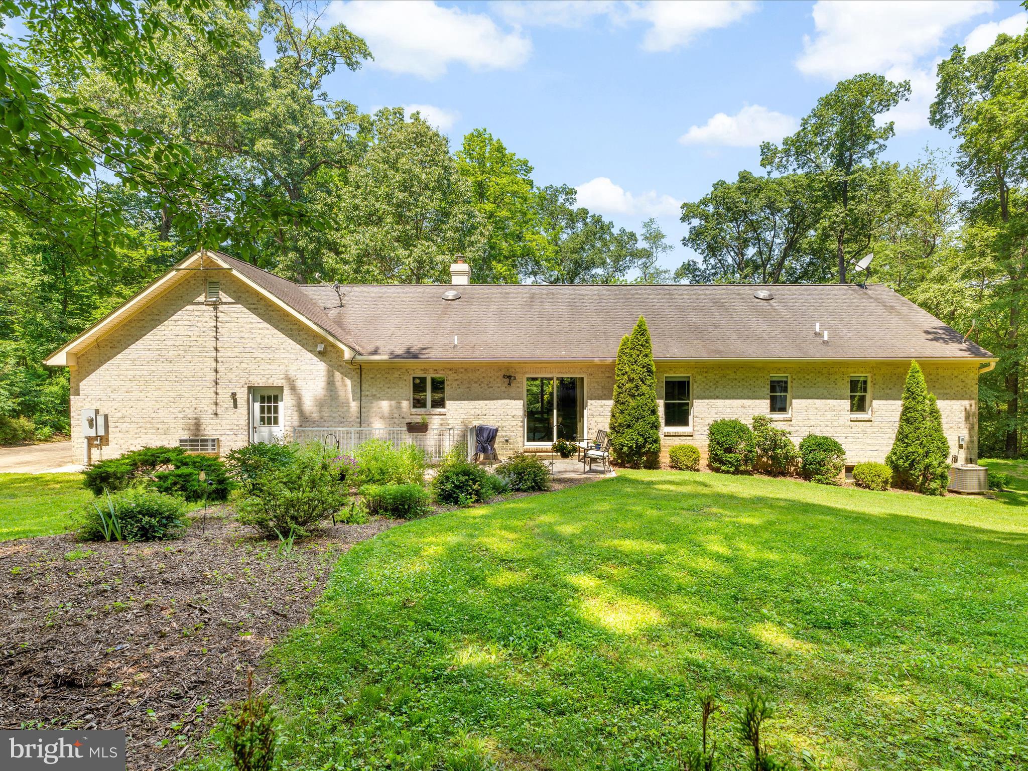 2323 MICHAEL ROAD