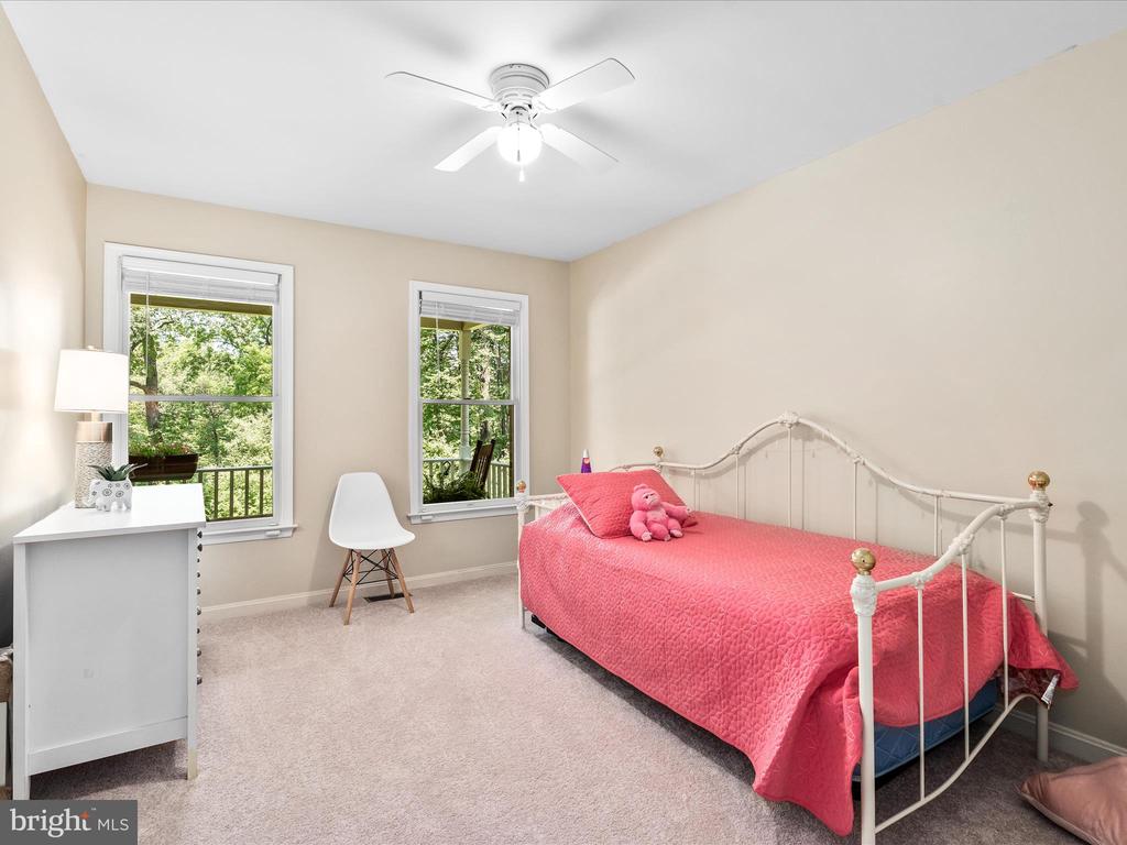 2323 MICHAEL ROAD