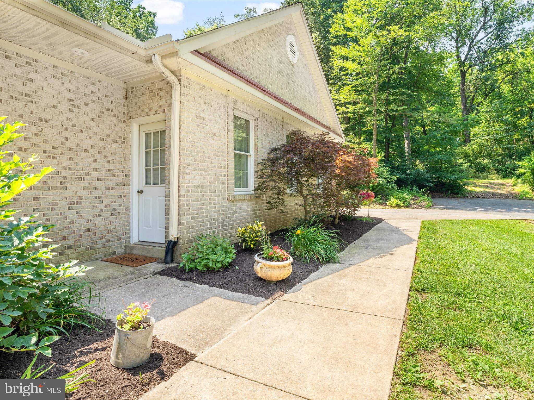 2323 MICHAEL ROAD