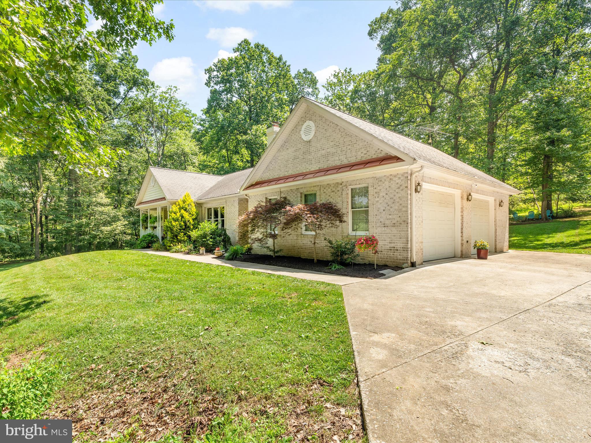 2323 MICHAEL ROAD