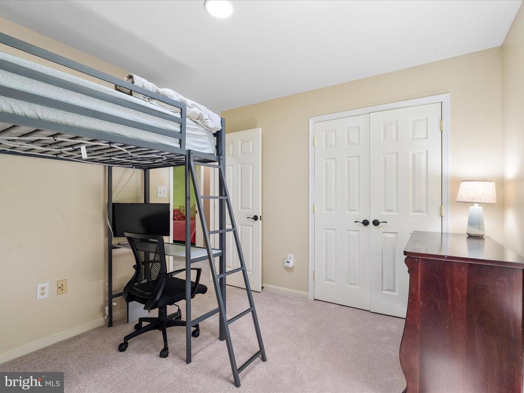 2323 MICHAEL ROAD